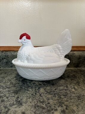 Westmoreland Milk Glass Hen on Nest
